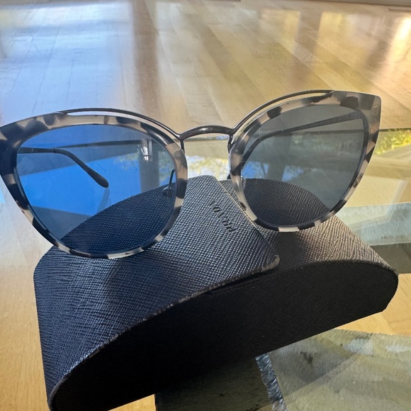 Prada spr20u hu7-219 sunglasses - Picture 1 of 7